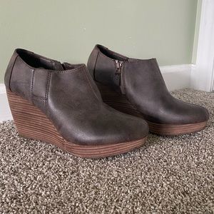 Dr. Scholl’s Espresso Brown Wedges, Size 10
